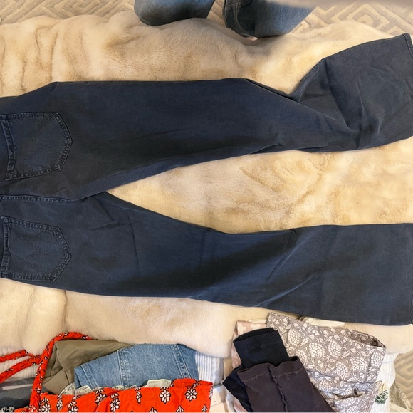 MOTHER High Rise Dark Blue Flared Jeans - Picture 5 of 5